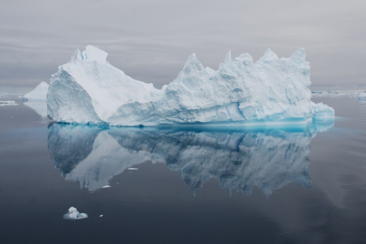 Antarctic iceberg 1280x860